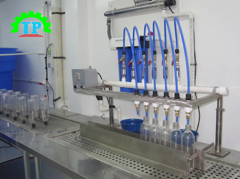 Dây chuyền chiết và xoáy nắp chai TPXC4-1500 chính hãng Thành Phát