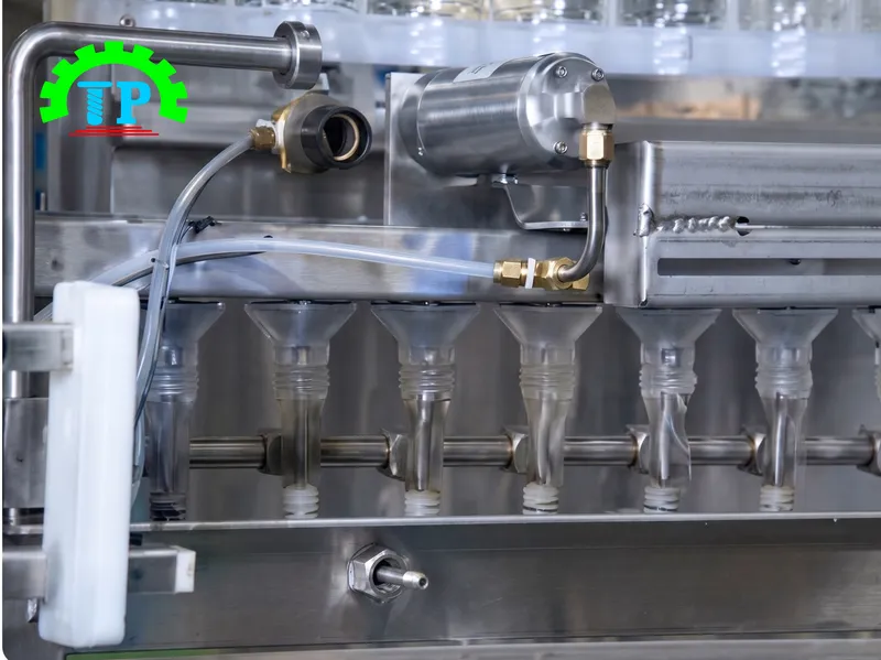 D&acirc;y chuyền m&aacute;y rửa chai tự động t&iacute;ch hợp băng tải Inox 304