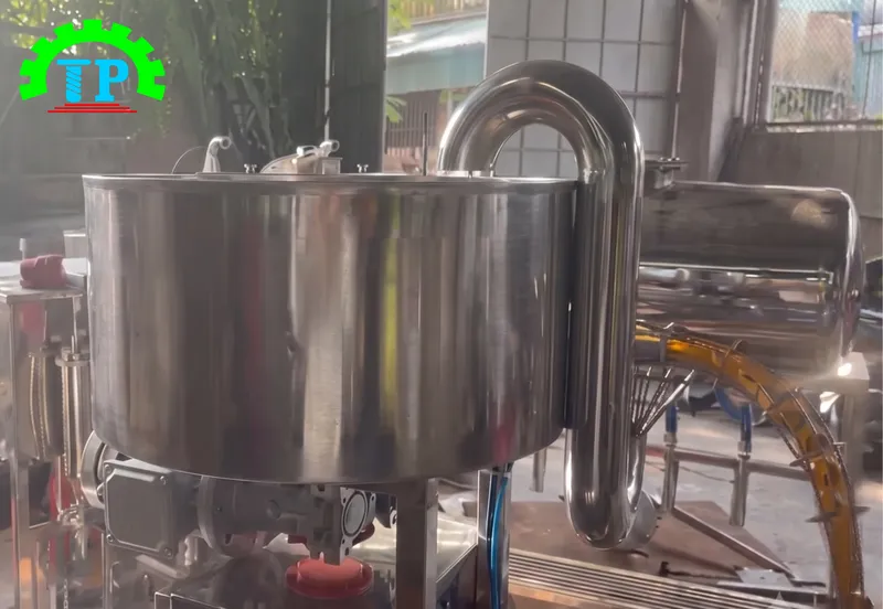 Chi tiết cụm đầu xoáy nắp của máy xoáy nắp chai tự động TPX1-3000